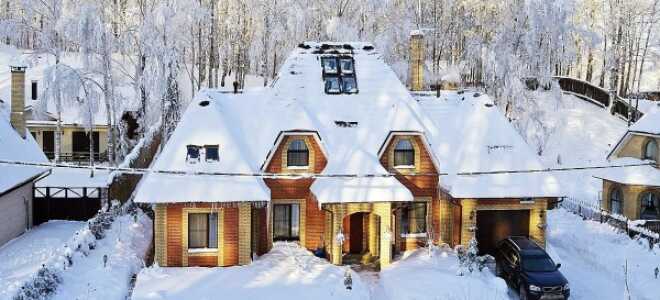 Почему промерзает входная дверь и как с этим бороться