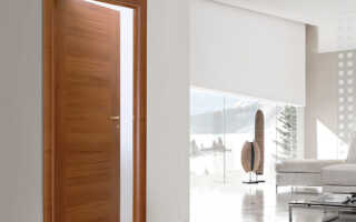 Как правильно установить дверь своими руками: особенности монтажа