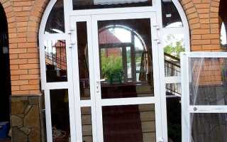 Советы по качественному выбору дверей из пластика, фурнитуре и монтажу на входе