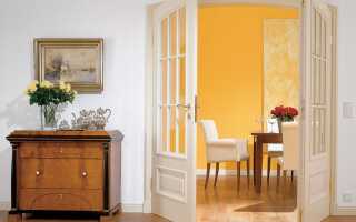 Виды дверей с двумя створками, их достоинства, недостатки, размеры и установка в межкомнатный проём