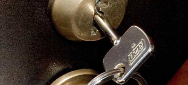 Как вытащить сломанный ключ из замка