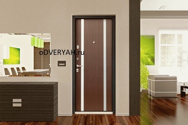 с вертикальными полосами