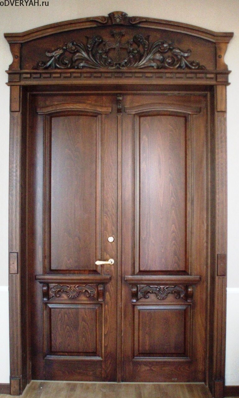 Двустворчатая дверь
