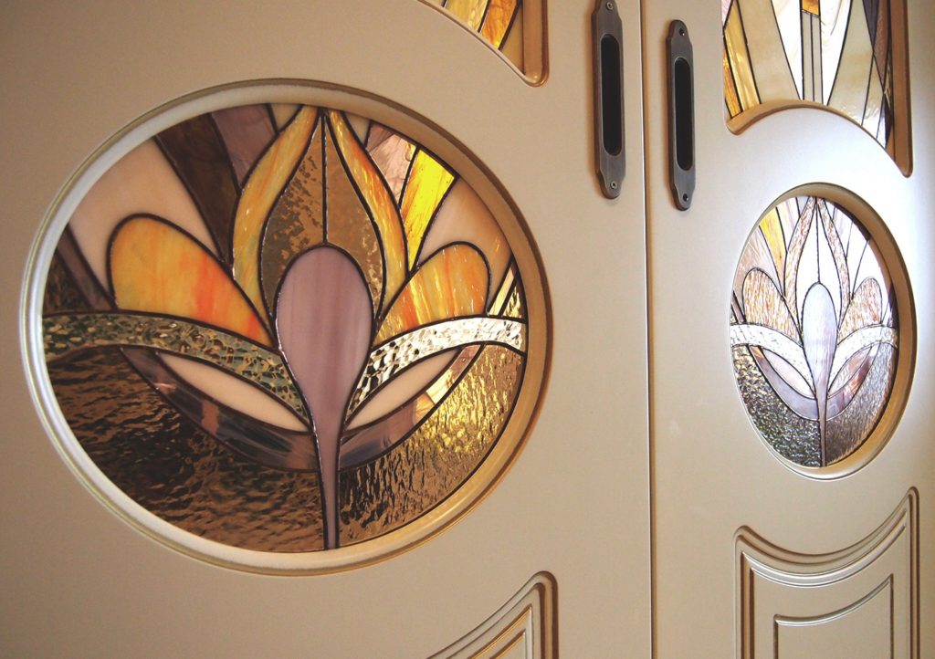 витраж на дверях