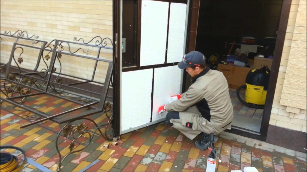 Инструкция как обновить двери с помощью обшивки ламинатом своими руками