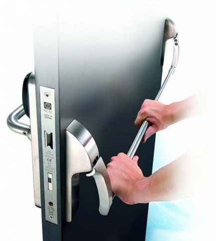 Для чего необходим замок с системой антипаника, его разновидности и виды монтажа